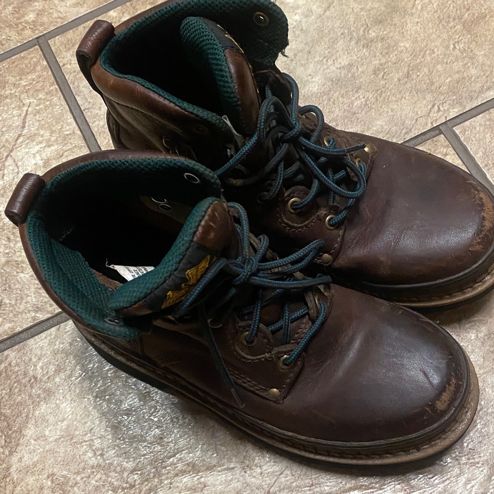 Georgia Boot Youth Size 2M Dark Brown Leather Lace Up Boots Hiking Gorpcore Fall